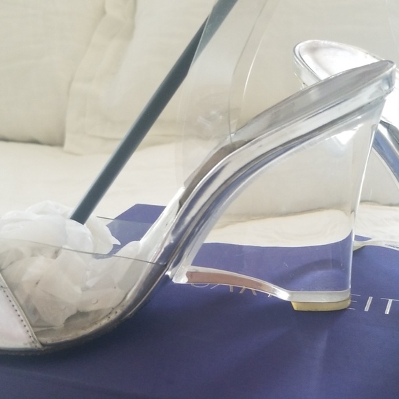 In box sz 8m stuart Weitzman lucite silver wedge - Picture 2 of 8